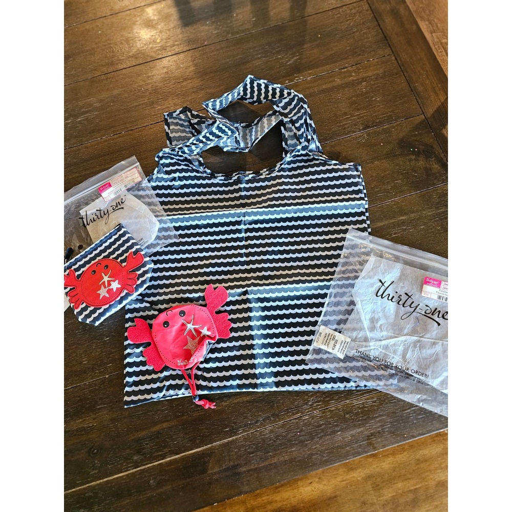 Thirty-One Crabby Claws Foldaway Tote and Cool Zip Snacker Set Navy Red New